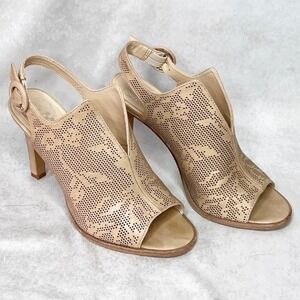 Vince‎ Camuto Nattey2 Perforated Leather Sandals Slingback Heels Size 7.5